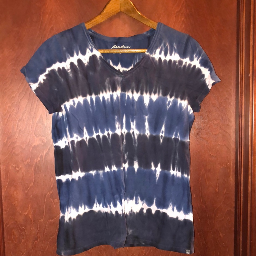 Eddie Bauer V-Neck Tee